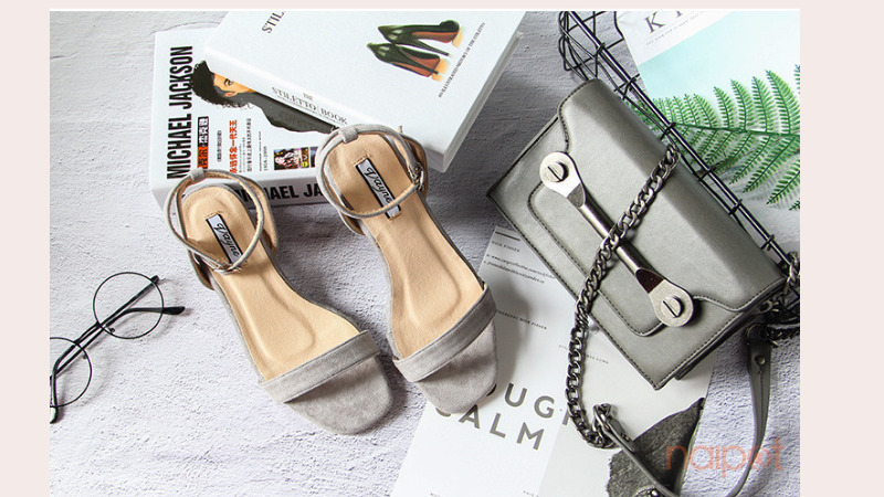 Những chiếc giày đẹp khiến chị em tự tin hơn mỗi khi ra khỏi nhà Những chiếc giày đẹp khiến chị em tự tin hơn mỗi khi ra khỏi nhà