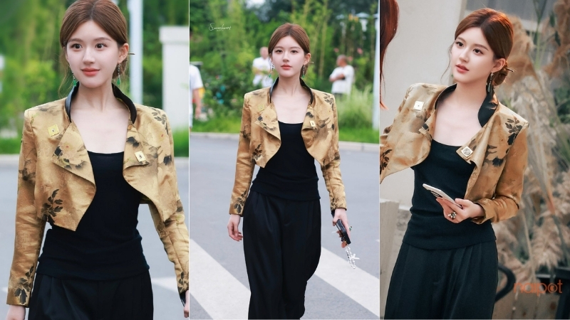 Áo khoác lửng phối cùng áo tank top Áo khoác lửng phối cùng áo tank top