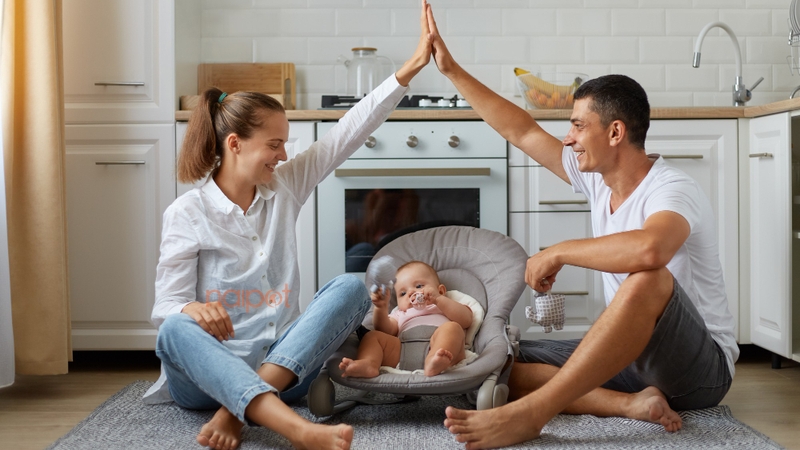 Lưu ý khi dùng ghế nhún cho bé Trung Quốc Lưu ý khi dùng ghế nhún cho bé Trung Quốc