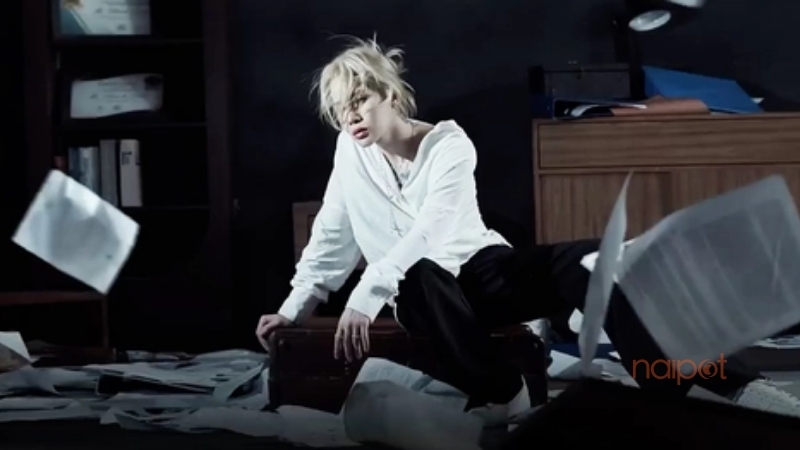 Gu thời trang của J97 trong MV mới "Trạm dừng chân"