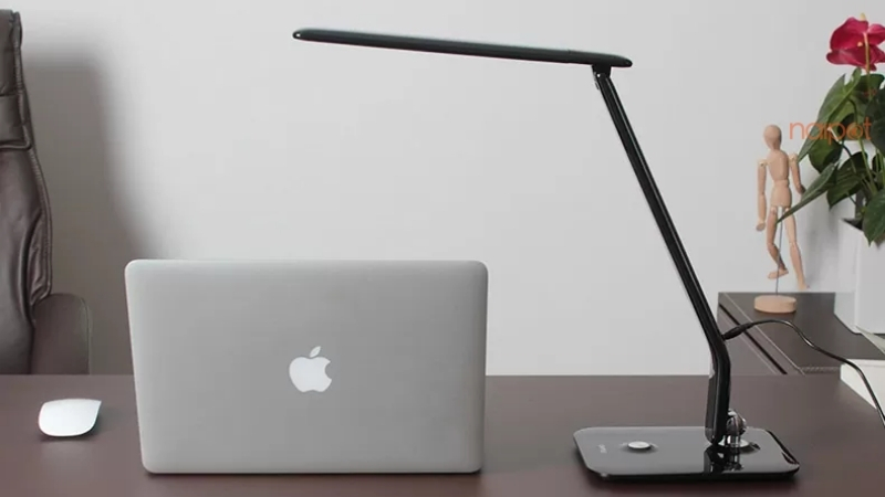 Đèn bàn chống cận Trung Quốc Opple Toranto 7W