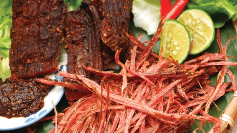 Thịt và hải sản sấy 