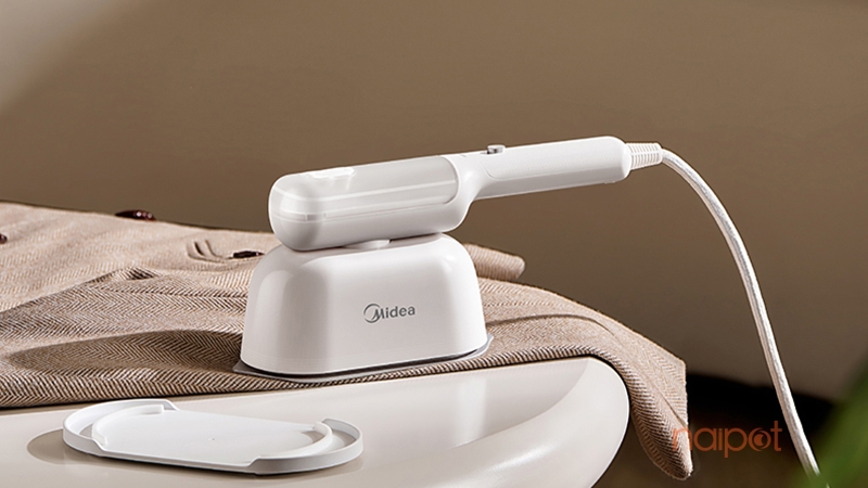 Bàn ủi hơi nước Bàn ủi hơi nước