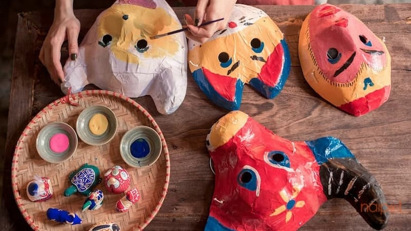 Vẽ mặt nạ trung thu 