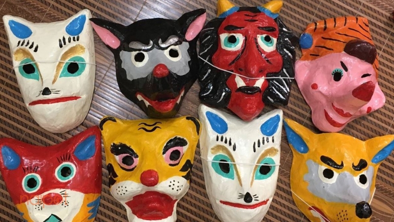 Mặt nạ giấy bồi 